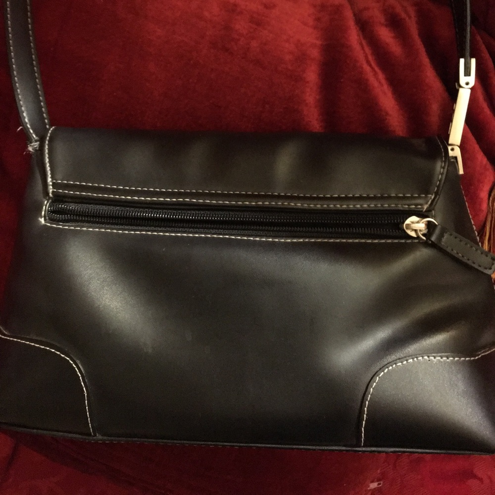 Guess Small Handbag - Picture 4 of 7